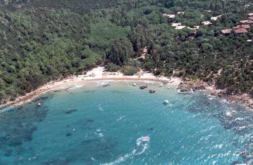 Spiaggia di Cala Lastra Ruja